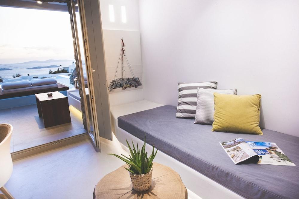 Mykonos Town Adel Private Suites מראה חיצוני תמונה